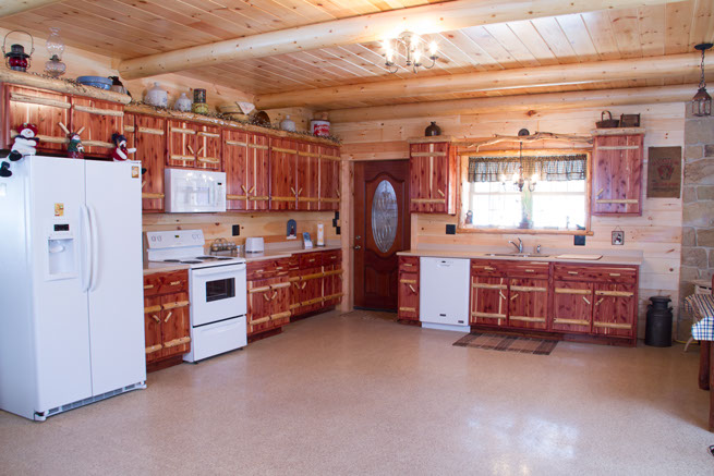 Skip-Peeled Pine Bedroom Suite