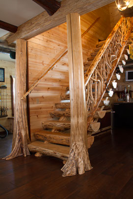 Skip-Peeled Pine Bedroom Suite